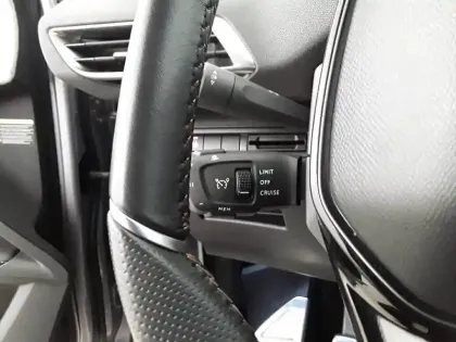 Photo 22 Peugeot 5008  PureTech 130ch S&S BVM6