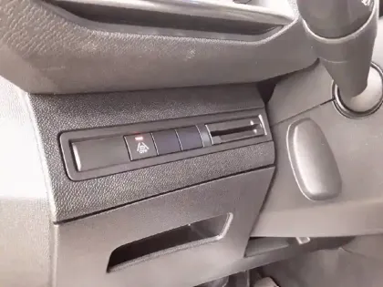 Photo 23 Peugeot 5008  PureTech 130ch S&S BVM6