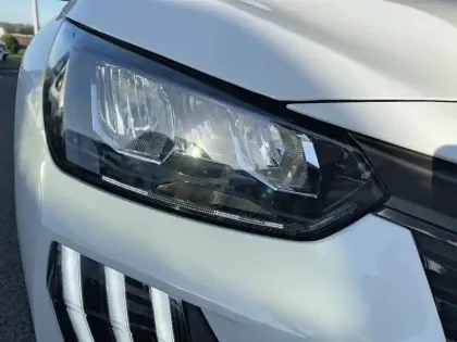 Photo 67 Peugeot 208  100 S&S BVM6