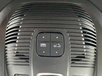 Photo 32 Peugeot 3008  Hybrid 225 e-EAT8