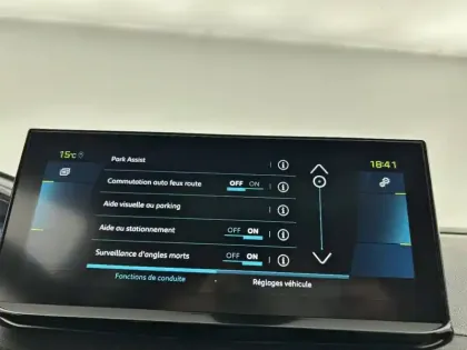 Photo 29 Peugeot 3008  Hybrid 225 e-EAT8