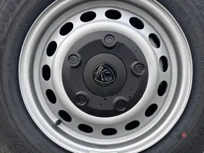 Photo 33 Peugeot Expert  FGN M DIESEL 120 CH MANUELLE