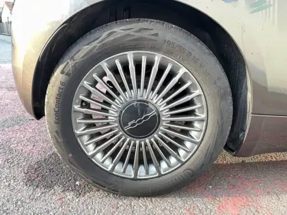 Photo 28 Fiat 500  e 95 ch