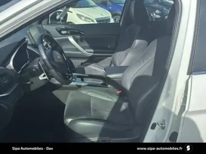 Photo 40 Mitsubishi Eclipse  Cross 2.4 MIVEC PHEV Twin Motor 4WD