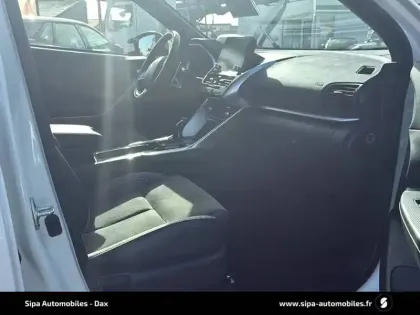 Photo 46 Mitsubishi Eclipse  Cross 2.4 MIVEC PHEV Twin Motor 4WD