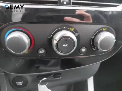 Photo 20 Renault Clio  dCi 90 E6C