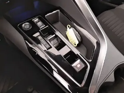 Photo 13 Peugeot 3008  BlueHDi 130ch S&S EAT8