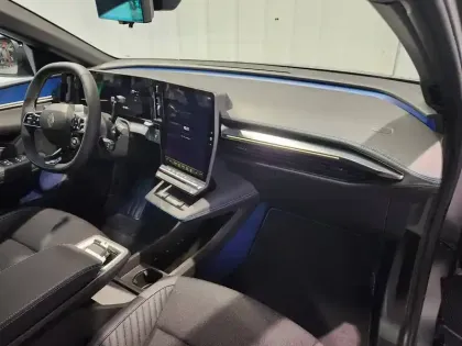 Photo 23 Renault Megane  E-Tech 220 ch autonomie confort