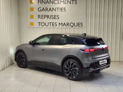 Photo 39 Renault Megane  E-Tech 220 ch autonomie confort
