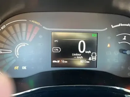 Photo 16 Dacia Spring 