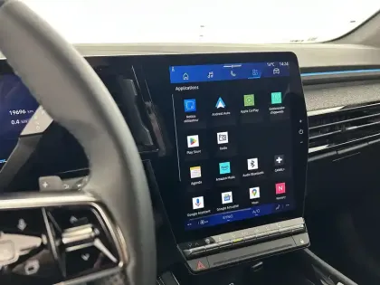 Photo 13 Renault Espace  E-Tech full hybrid 200 GSR2