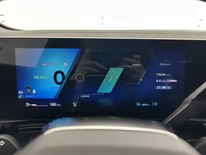 Photo 12 Renault Espace  E-Tech full hybrid 200 GSR2