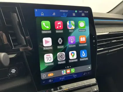 Photo 25 Renault Espace  E-Tech full hybrid 200 GSR2