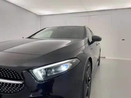 Photo 30 Mercedes Classe A  200 d 8G-DCT