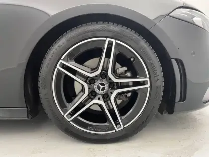 Photo 17 Mercedes Classe A  200 d 8G-DCT