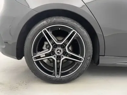 Photo 12 Mercedes Classe A  200 d 8G-DCT