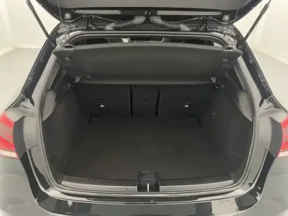 Photo 13 Mercedes Classe A  200 d 8G-DCT