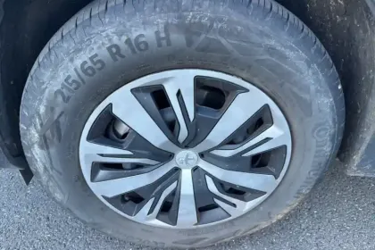 Photo 14 Peugeot 2008  Moteur électrique 136 ch