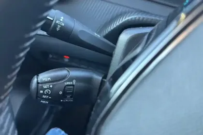 Photo 21 Peugeot 2008  Moteur électrique 136 ch