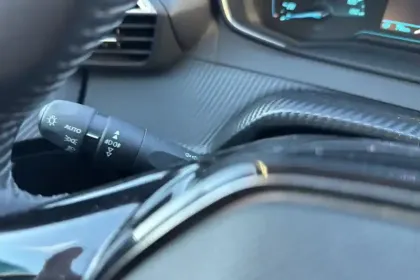 Photo 20 Peugeot 2008  Moteur électrique 136 ch