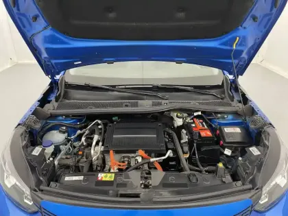 Photo 53 Peugeot 2008  Moteur électrique 136 ch