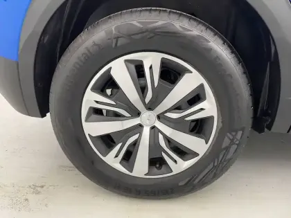 Photo 51 Peugeot 2008  Moteur électrique 136 ch