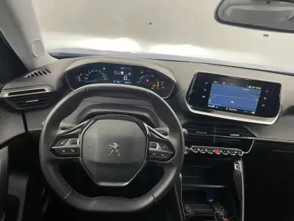 Photo 54 Peugeot 2008  Moteur électrique 136 ch