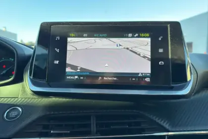 Photo 23 Peugeot 2008  Moteur électrique 136 ch