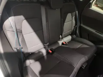 Photo 7 Renault Captur  E-Tech full hybrid 145 ch