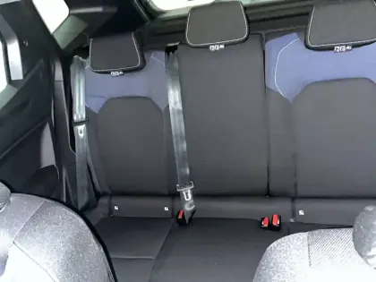 Photo 15 Dacia Duster  Hybrid 140