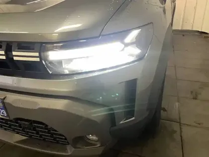 Photo 21 Dacia Duster  Hybrid 140