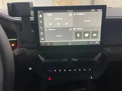 Photo 11 Dacia Duster  Hybrid 140