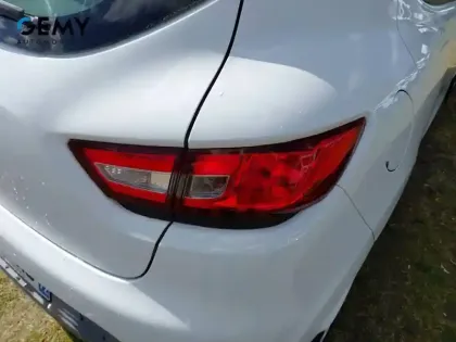 Photo 12 Renault Clio  dCi 75 Energy