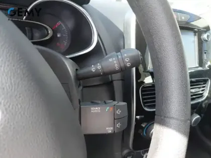 Photo 21 Renault Clio  dCi 75 Energy