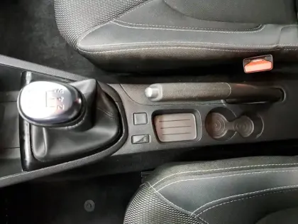 Photo 34 Renault Clio  IV dCi 75