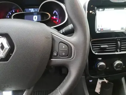 Photo 32 Renault Clio  IV dCi 75