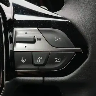 Photo 14 Peugeot 308  SW BlueHDi 130ch S&S EAT8