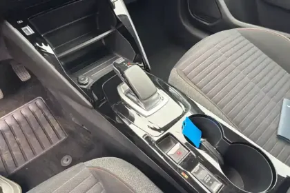 Photo 80 Peugeot 208  Electrique 50 kWh 136ch