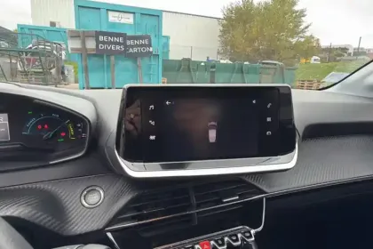 Photo 140 Peugeot 208  Electrique 50 kWh 136ch