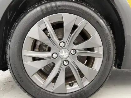 Photo 103 Peugeot 208  Electrique 50 kWh 136ch