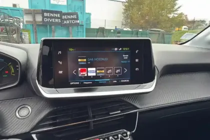 Photo 73 Peugeot 208  Electrique 50 kWh 136ch