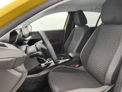 Photo 39 Peugeot 208  Electrique 50 kWh 136ch