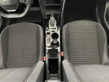 Photo 52 Peugeot 208  Electrique 50 kWh 136ch