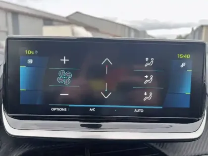 Photo 16 Peugeot 208  Electrique 50 kWh 136ch