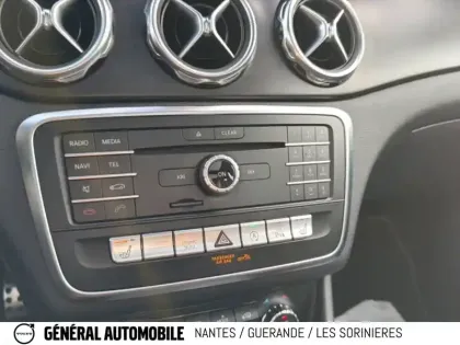 Photo 21 Mercedes GLA  200 7-G DCT