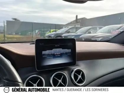 Photo 22 Mercedes GLA  200 7-G DCT