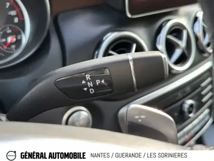 Photo 17 Mercedes GLA  200 7-G DCT