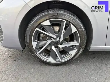 Photo 12 Peugeot 308  SW PureTech 130ch S&S EAT8