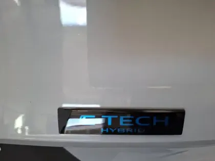 Photo 75 Renault Symbioz  E-Tech full hybrid 160 ch