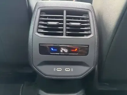 Photo 21 Cupra Leon  1.5 eTSI 150 ch DSG7